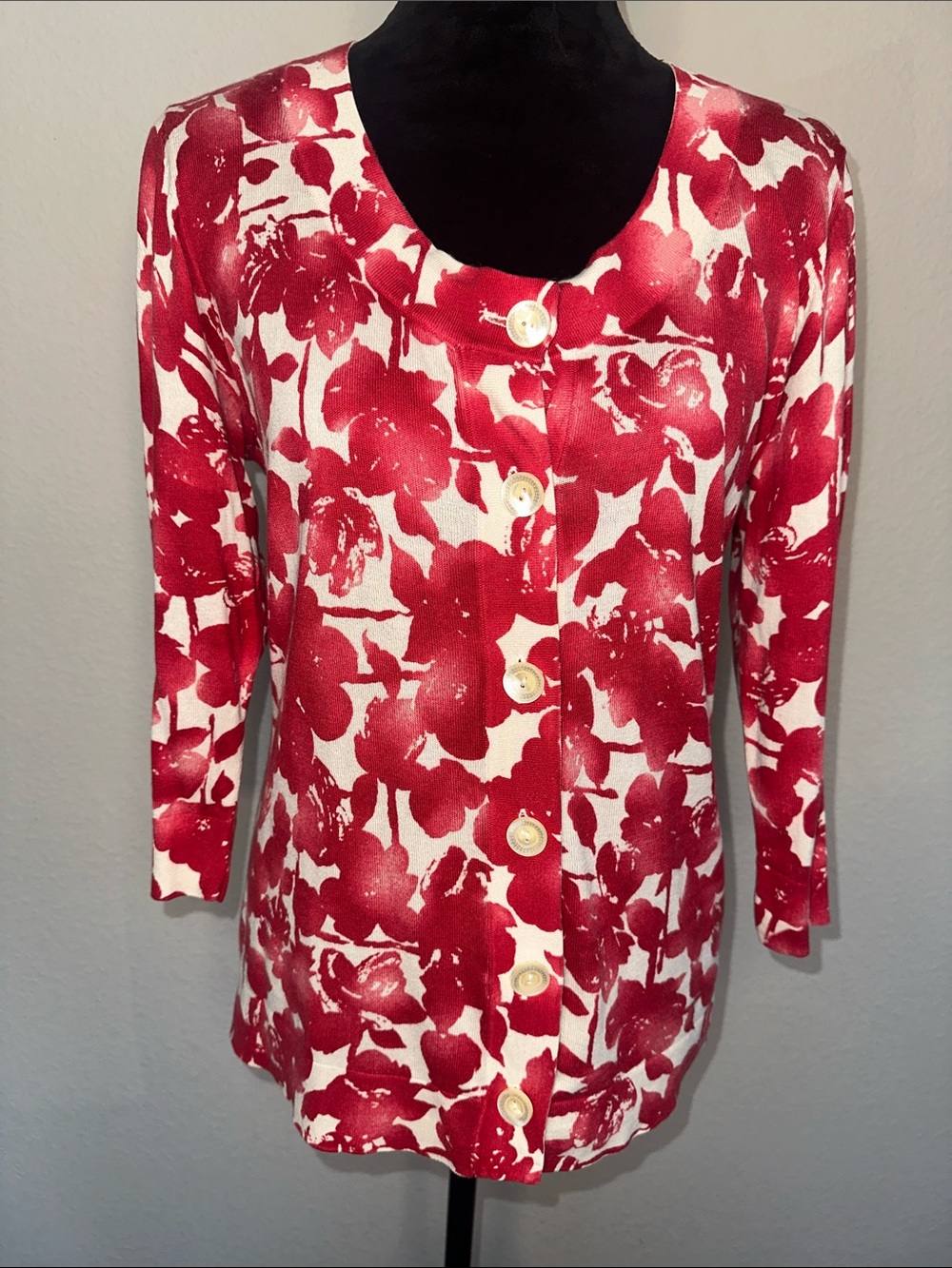 J. Jill Red and White Floral Button-Front Top